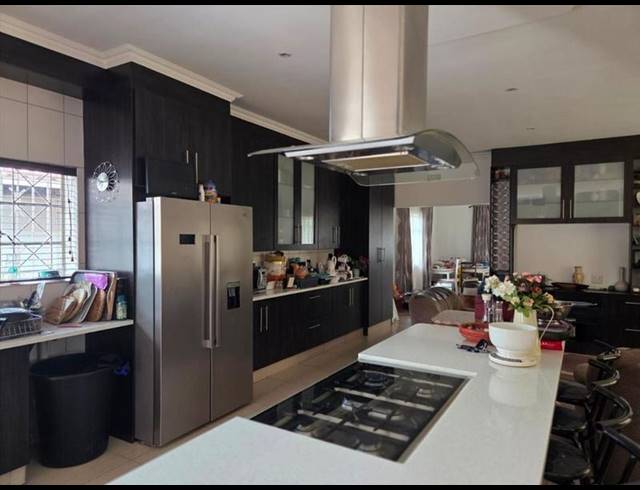 4 BEDROOM HOUSE FOR SALE IN PARKDENE